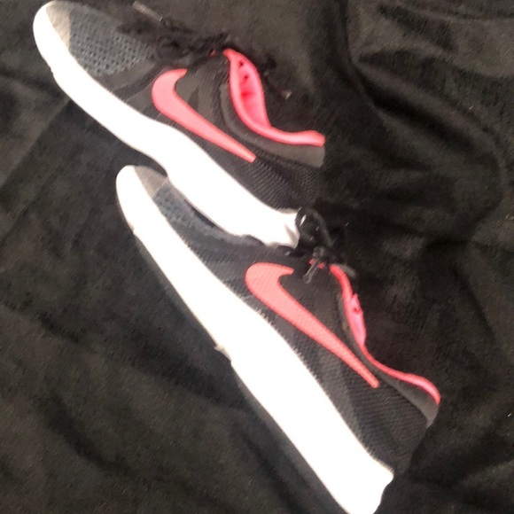 NIKE Revolution 4 running shoes - Picture 3 of 8